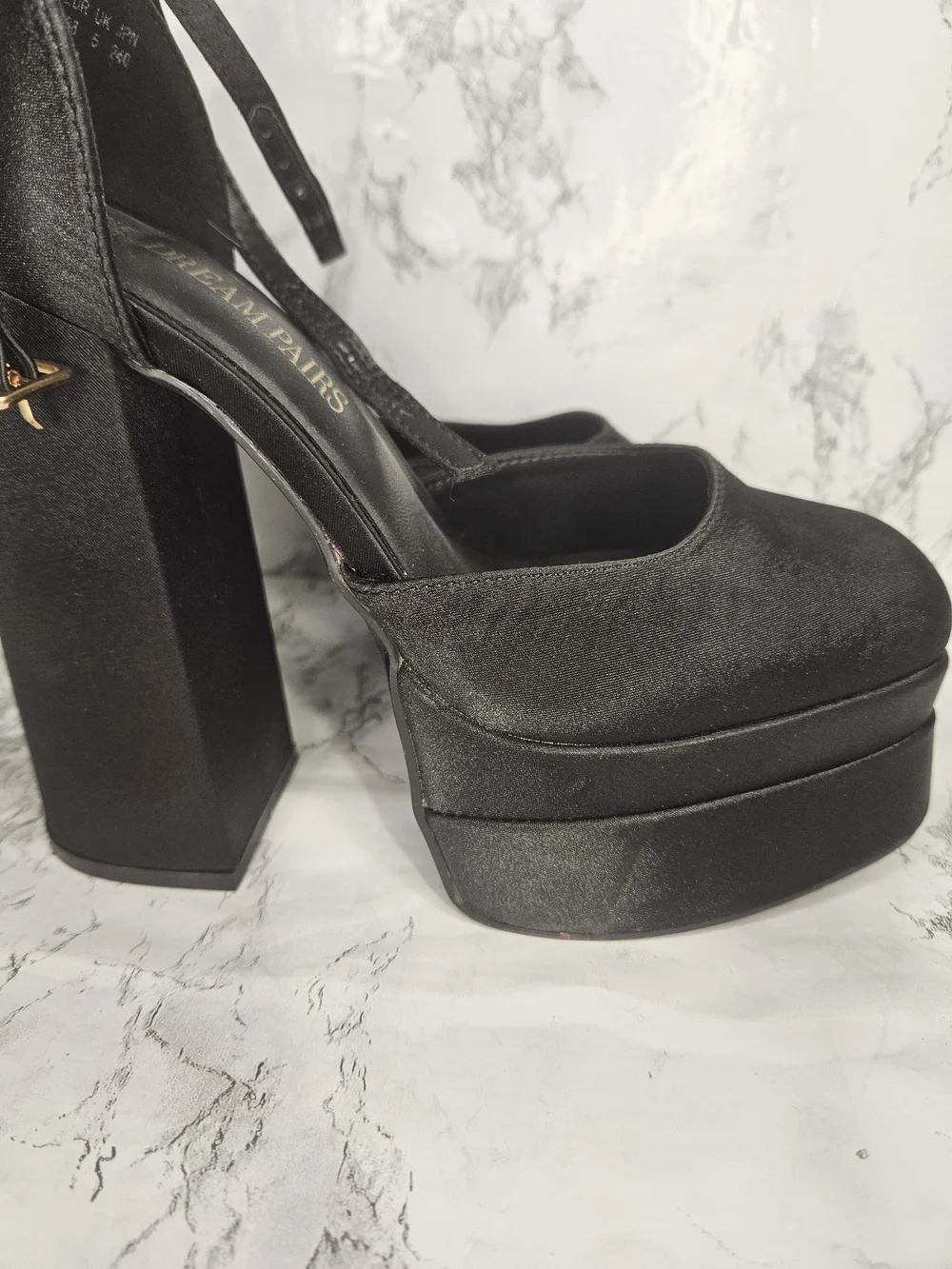 Dream Pairs pre owned